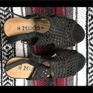 Mudd wedge sandals